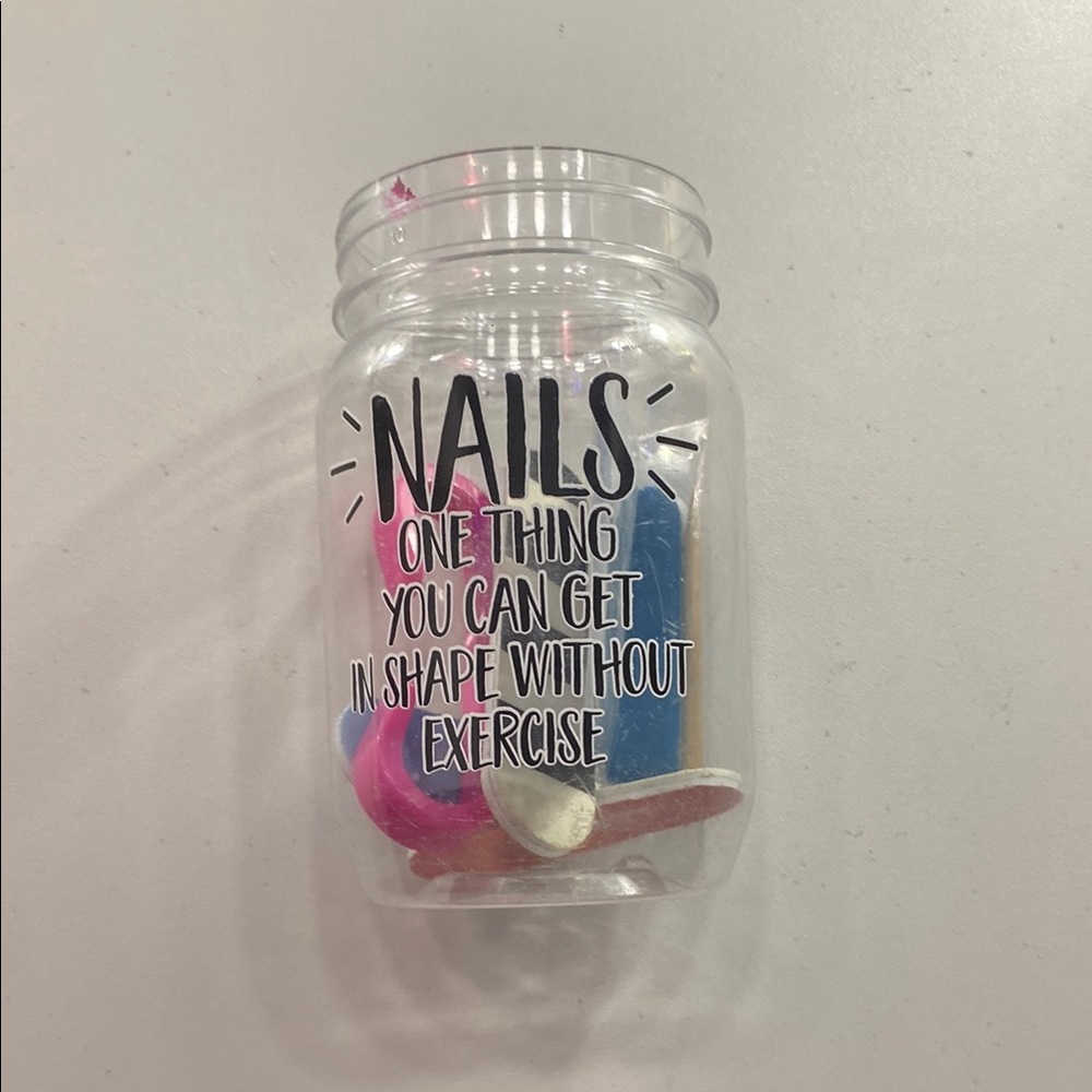 Mini nail kit